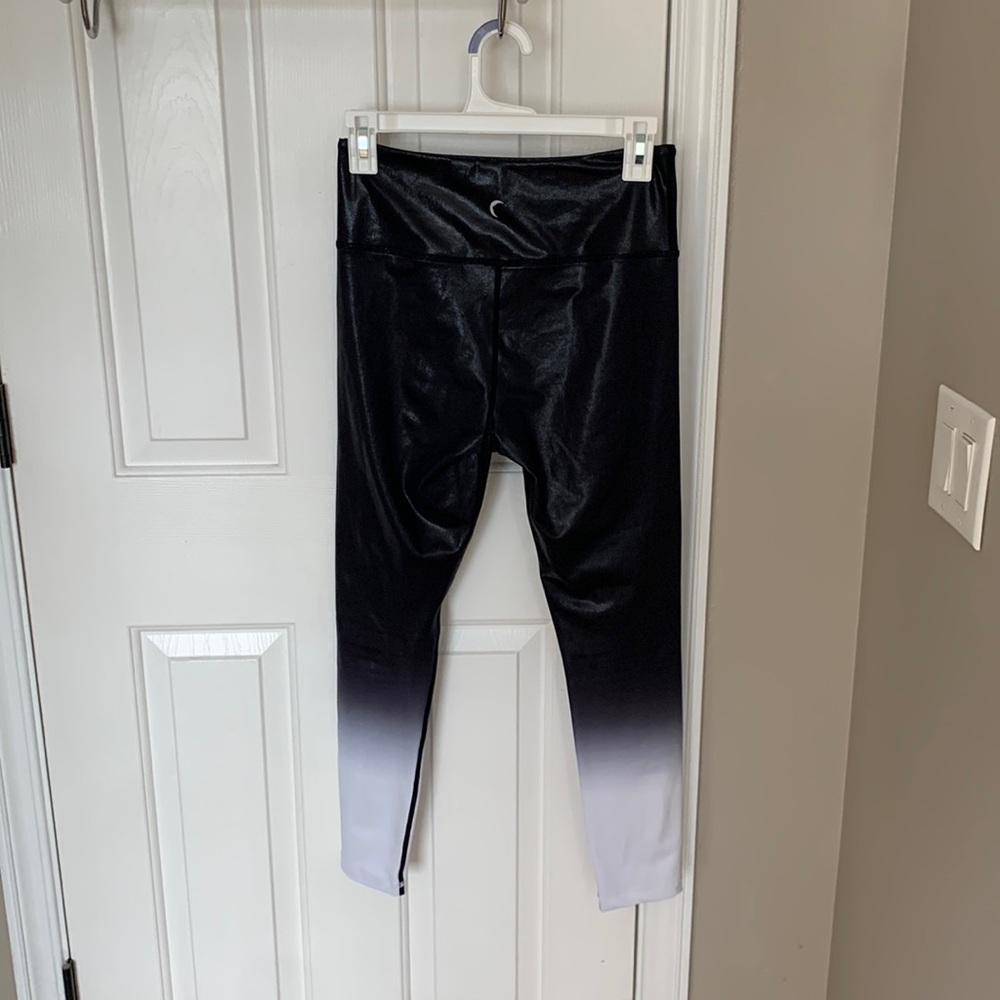 Zyia leggings